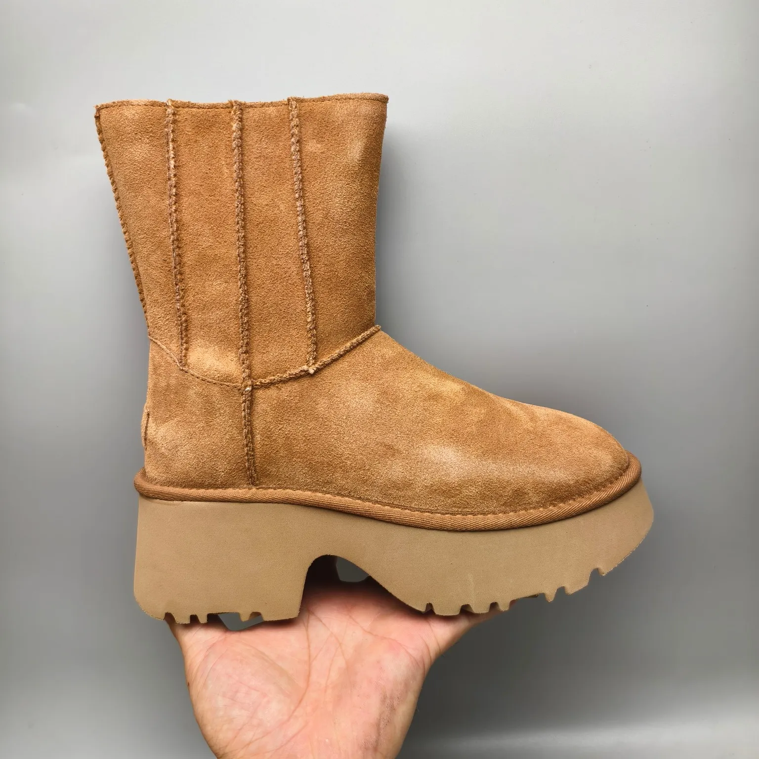 💰600 UGG sheepskin all-in-one snow boots 8313 Thick sole wedge casual women's boots Color: maroon black walnut Matching size: 35-40